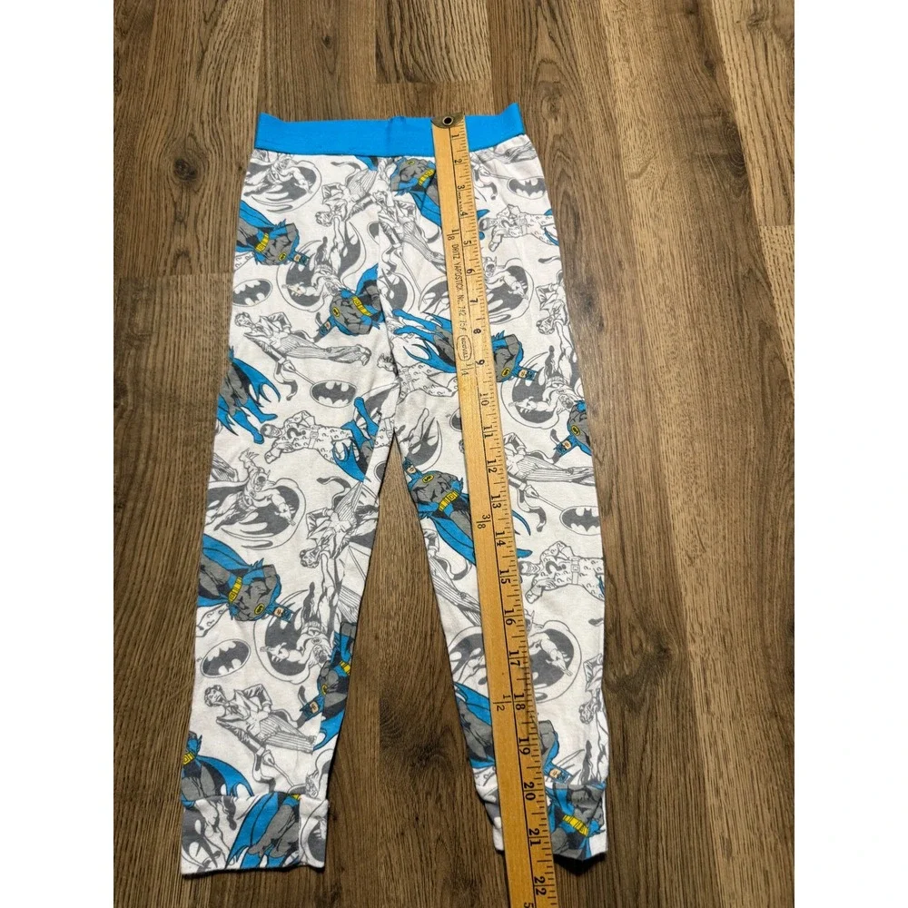 Batman Pajama Set Boys Size 6 White Blue Comic Book Print 2pc Excellent